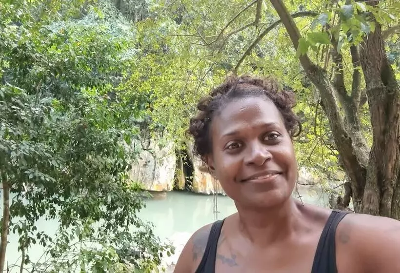 تختخواب و صبحانه Leisure Duplex At Csompo Silver Manor