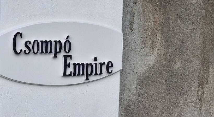 تختخواب و صبحانه Leisure Duplex At Csompo Silver Manor