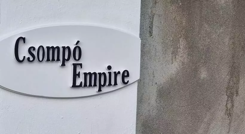 تختخواب و صبحانه Leisure Duplex At Csompo Silver Manor