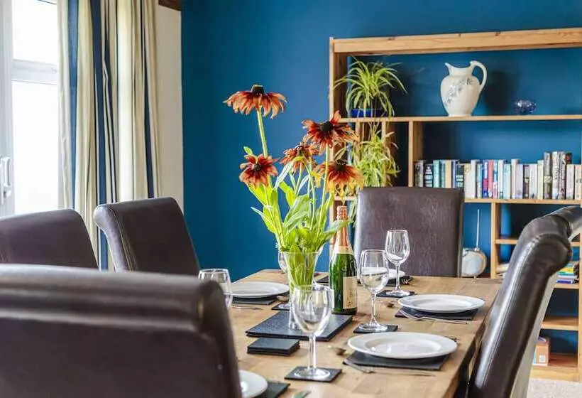 Hotelli Over The Horizon Lodges