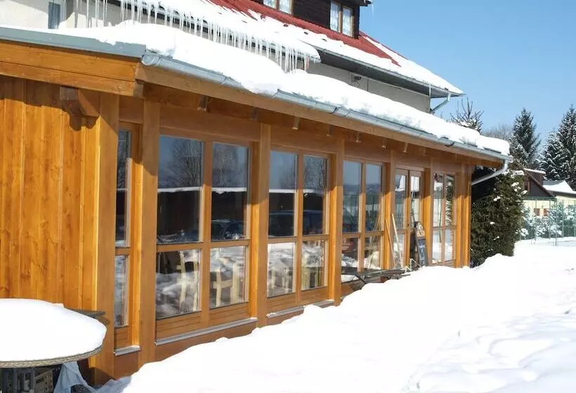 Hotelli Penzion Kovářov