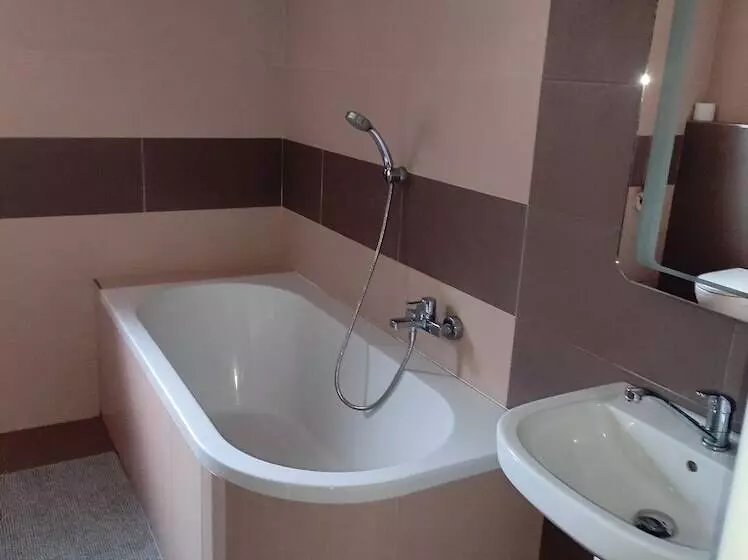 Hotelli Penzion Kovářov