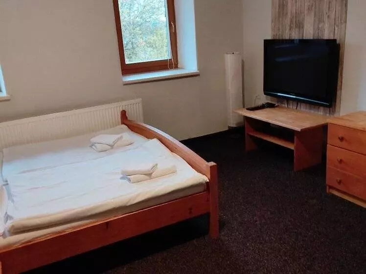 Hotelli Penzion Kovářov