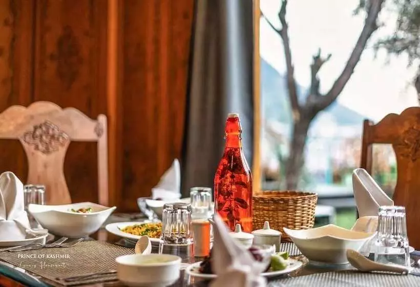 ホテル Prince Of Kashmir Luxury Houseboat