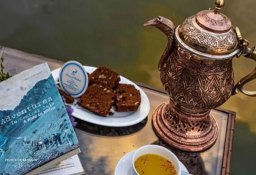 ホテル Prince Of Kashmir Luxury Houseboat