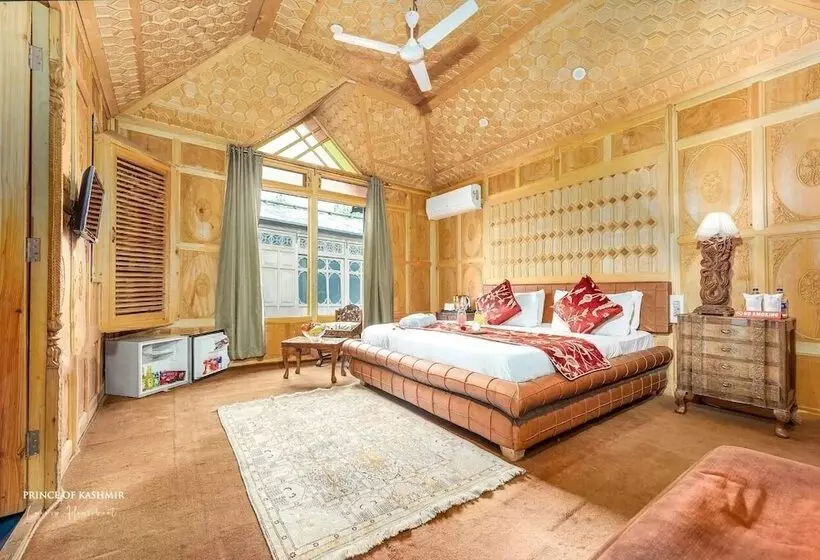 ホテル Prince Of Kashmir Luxury Houseboat