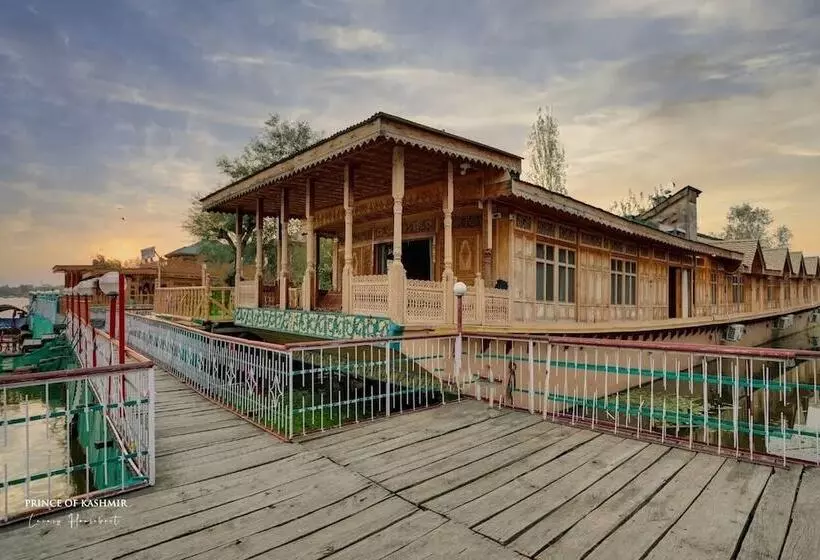 ホテル Prince Of Kashmir Luxury Houseboat