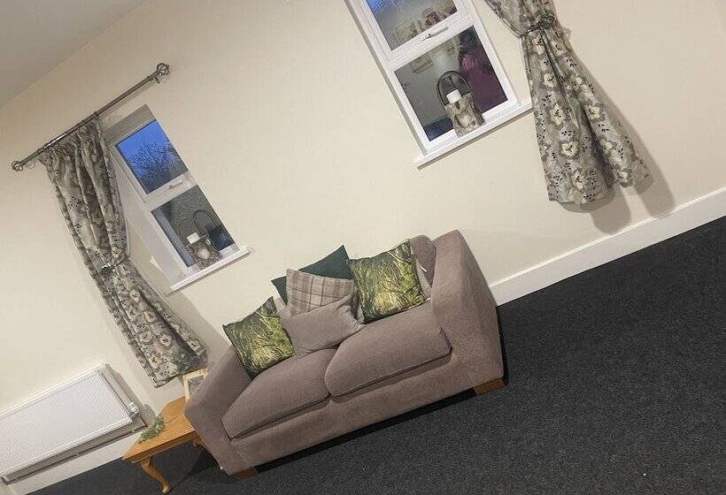 בית מלון כפרי The Hedges