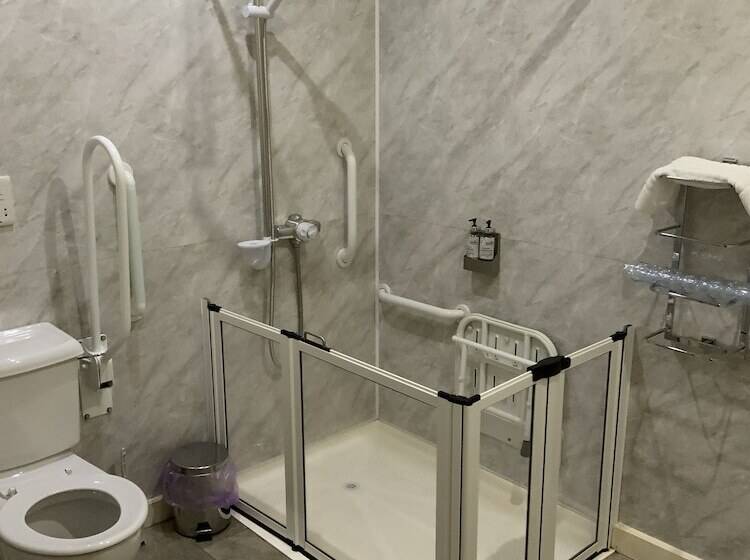 בית מלון כפרי The Hedges