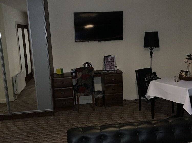 בית מלון כפרי The Hedges