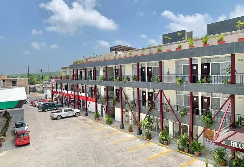 Hotelli Yorio Inn