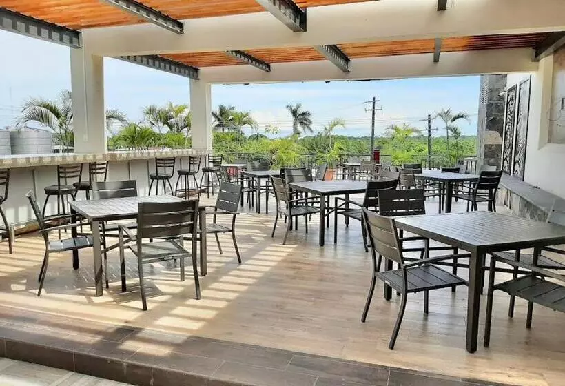 Hotelli Yorio Inn