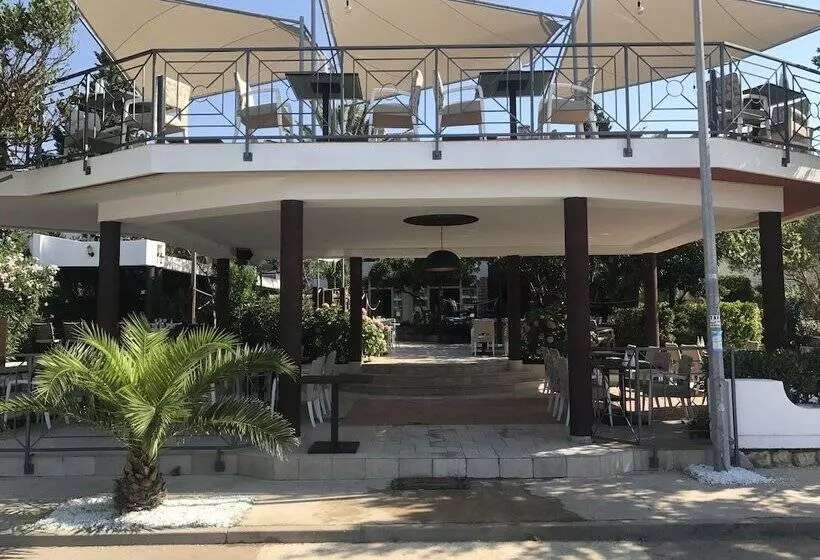 Majatalo Guesthouse Punta Mira   Beachfront