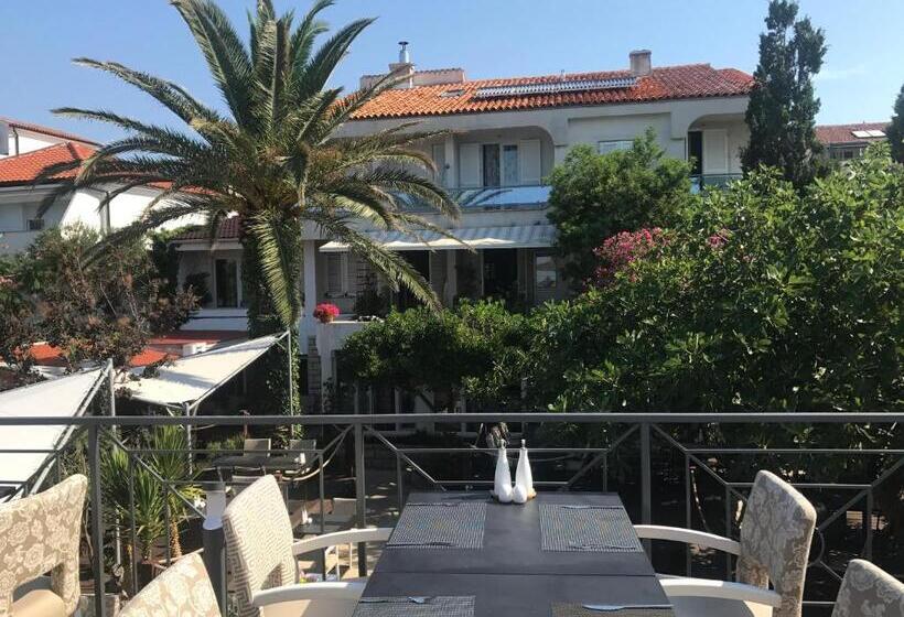 ペンション Guesthouse Punta Mira   Beachfront