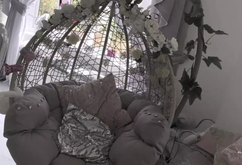 Residenssi Impeccable 2 Bed House In Weston Super Mare