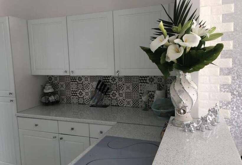 Residência Impeccable 2 Bed House In Weston Super Mare