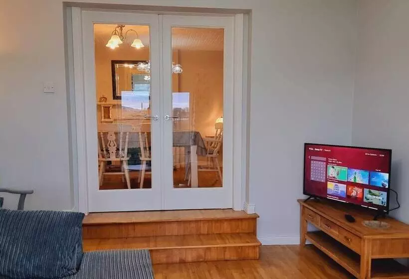 Residenssi Captivating & Cosy 4 Bedroom House In Magherafelt