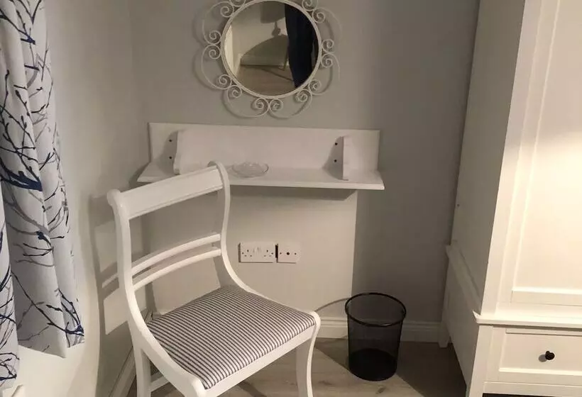 Residenssi Captivating & Cosy 4 Bedroom House In Magherafelt