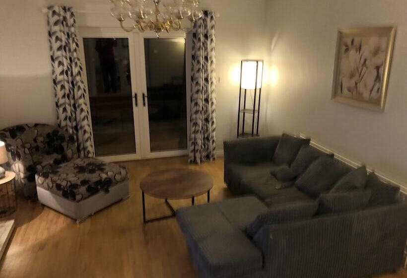 レジデンス Captivating & Cosy 4 Bedroom House In Magherafelt