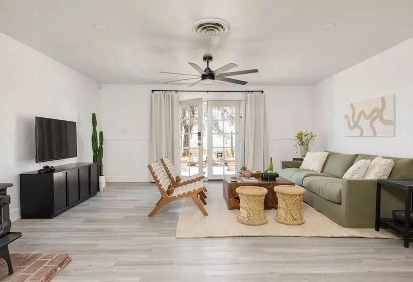 Asteroid By Avantstay Unique Ranch Retreat Just Outside Joshua Tree Permit: Vhr22 094