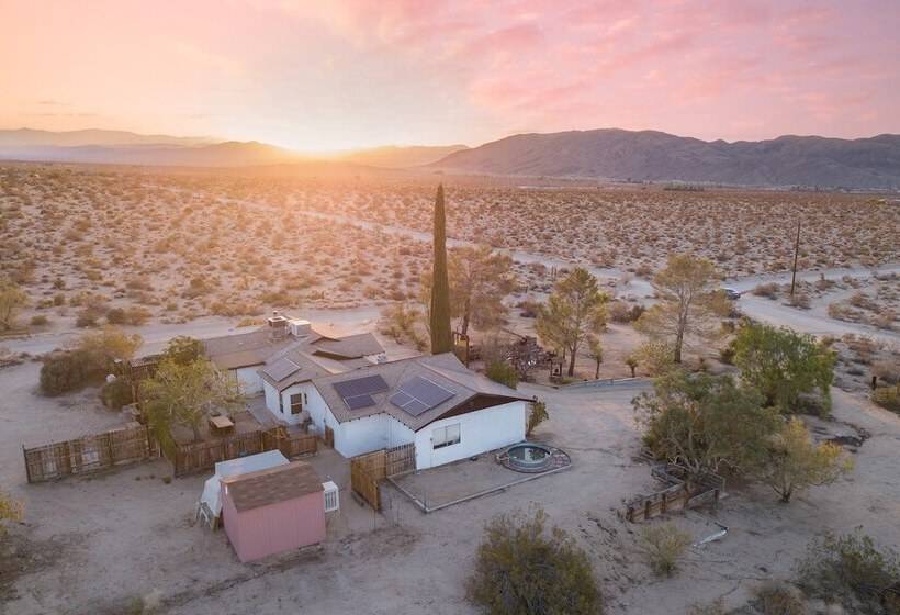 Asteroid By Avantstay Unique Ranch Retreat Just Outside Joshua Tree Permit: Vhr22 094