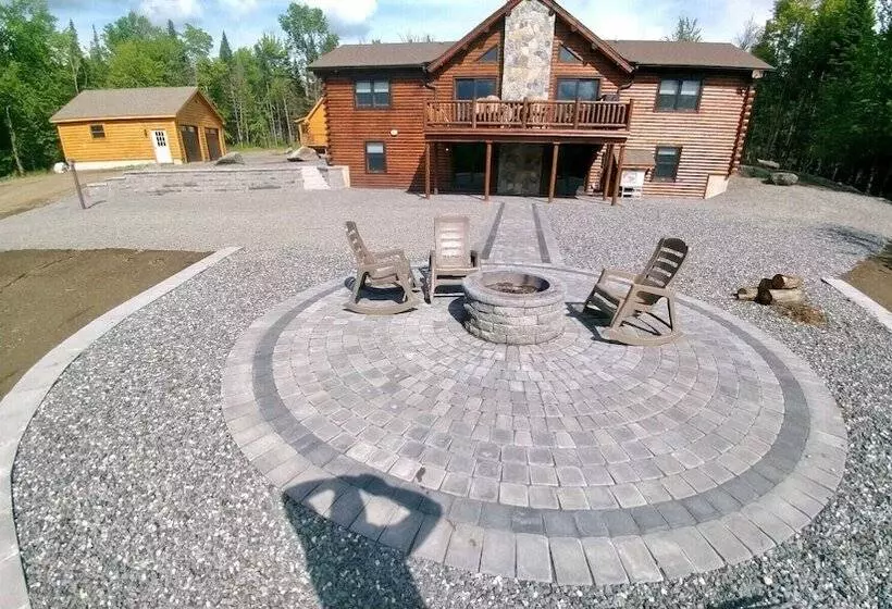 Back Lake Lodges Eagles Nest