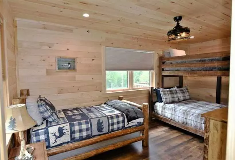Back Lake Lodges Eagles Nest