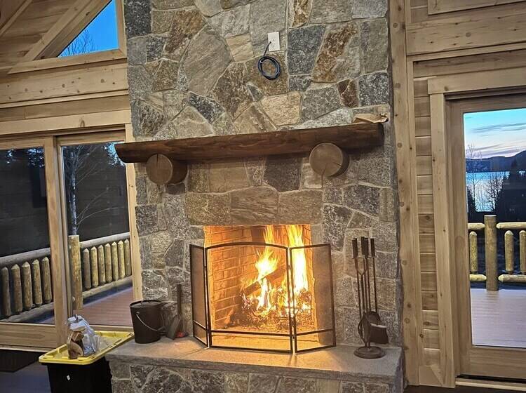 Back Lake Lodges Eagles Nest