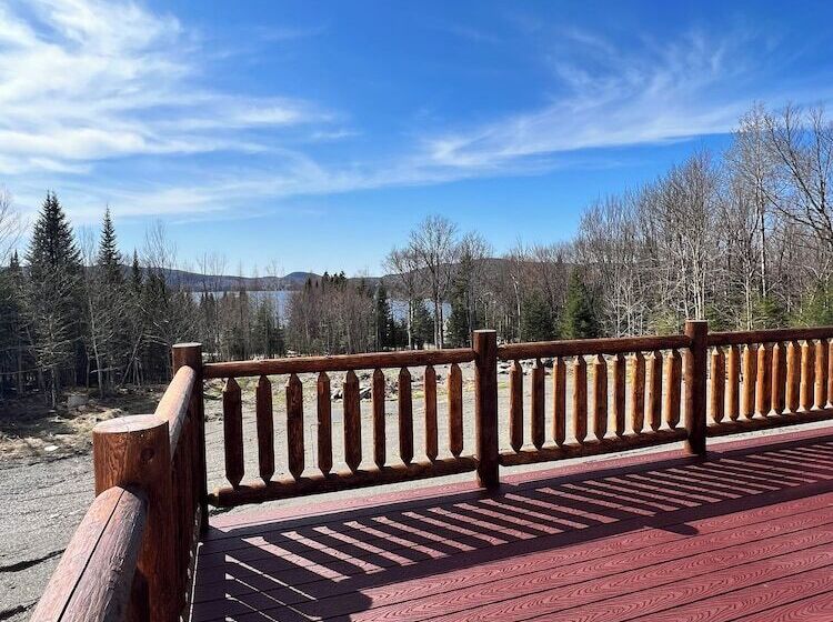 Back Lake Lodges Eagles Nest