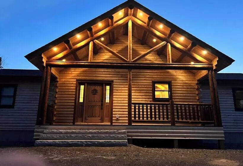 Back Lake Lodges Eagles Nest