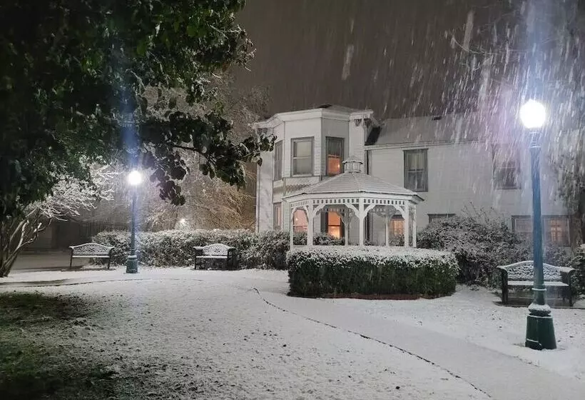 Aamiaismajoitus (B&B) Hawthorne Inn