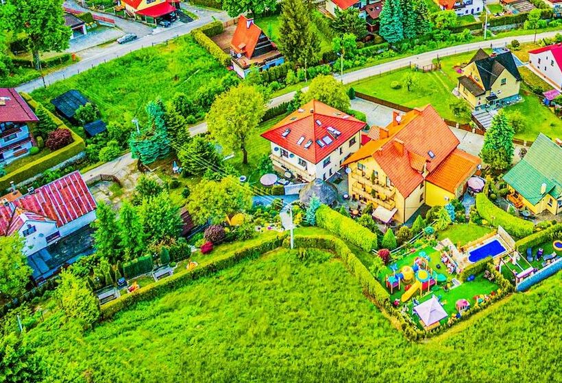 تختخواب و صبحانه Willa Pod Czantoria