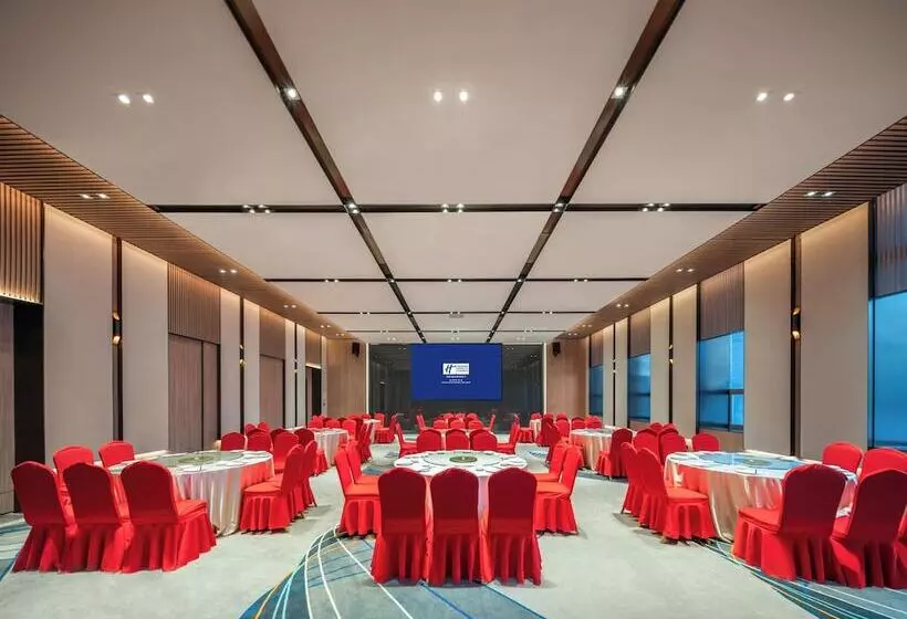 Hotelli Holiday Inn Express Liaoyuan Economic Dev Zone, An Ihg