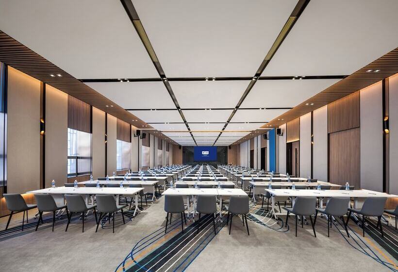 Отель Holiday Inn Express Liaoyuan Economic Dev Zone, An Ihg