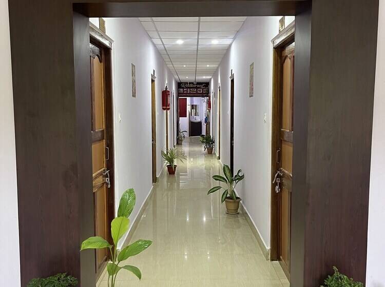 Hotel Purnima Residency , Lakshmanpur