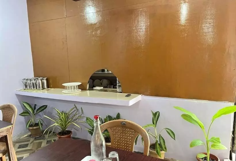 Hotelli Purnima Residency , Lakshmanpur