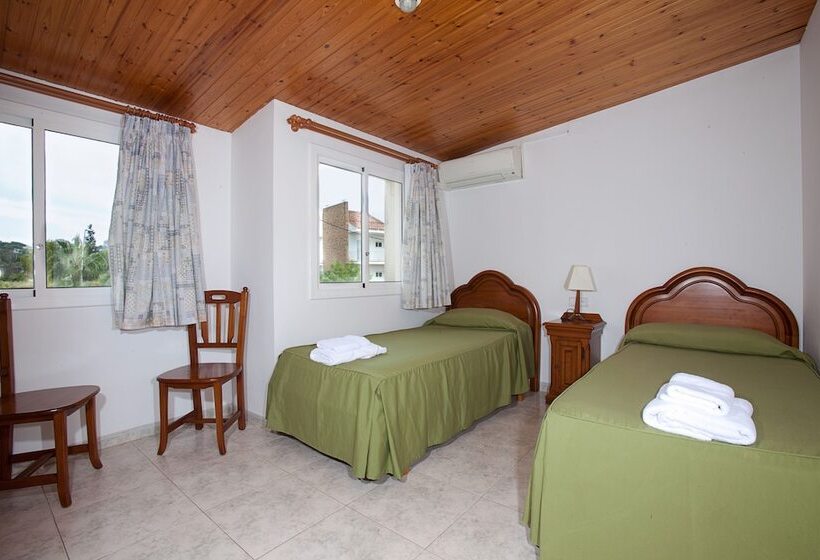 Отель Sunway Tara