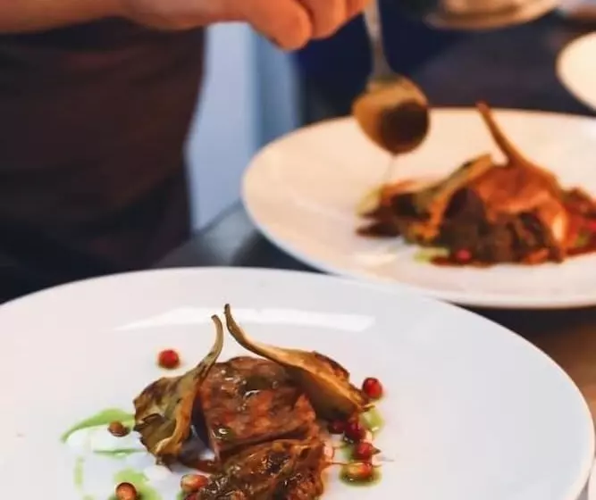 Hotelli The Old Crown Coaching Inn