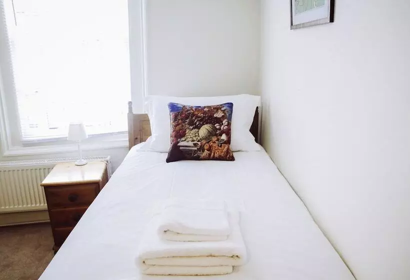 Hotelli The Old Crown Coaching Inn