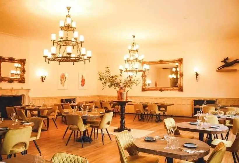 Hotelli The Old Crown Coaching Inn