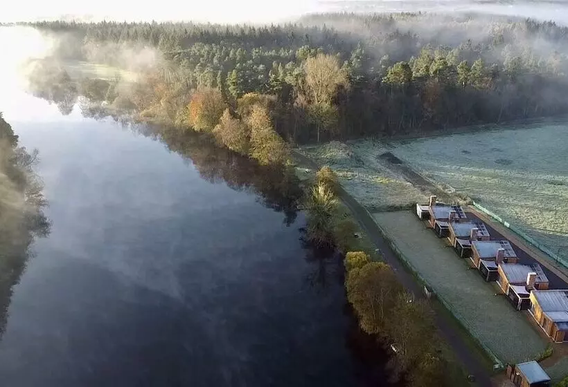 Hotelli The River Bann Retreat