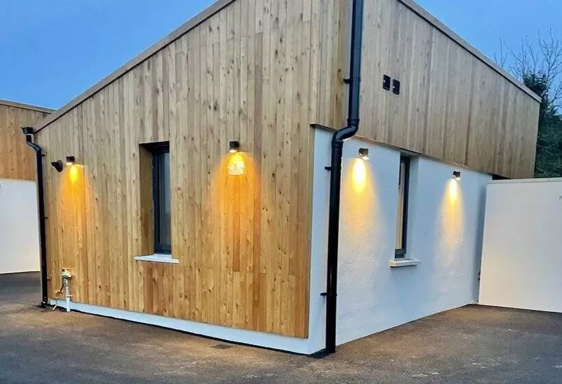 Hotelli The River Bann Retreat