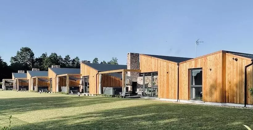 Hotelli The River Bann Retreat