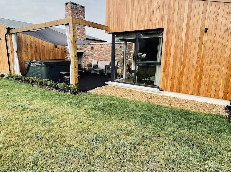 호텔 The River Bann Retreat