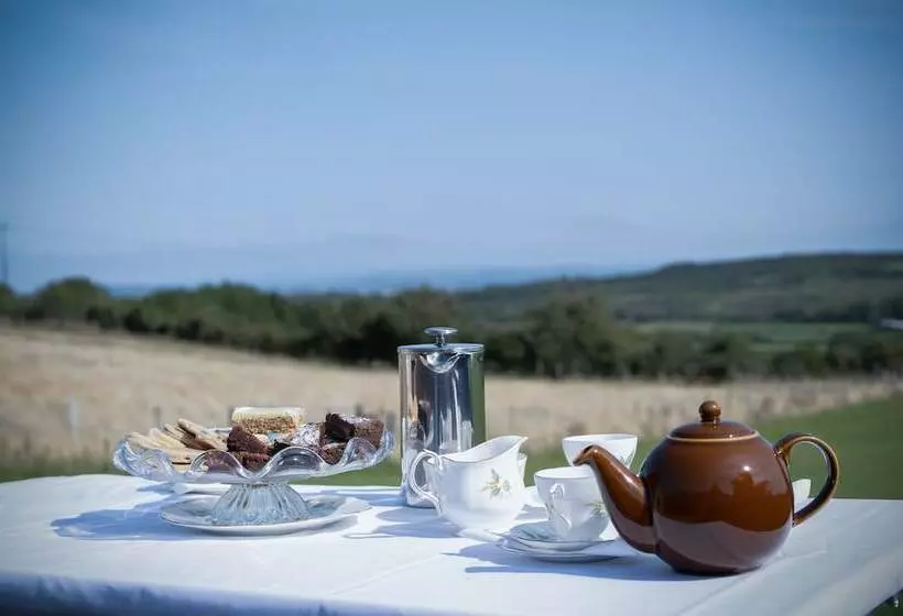 Hotelli Three Cliffs Glamping Tent   Llangennith