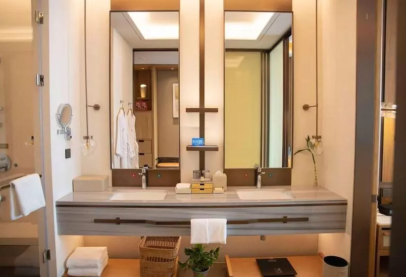 Hotelli Wyndham Grand Plaza Royale Xiangai Mountain Fuzhou
