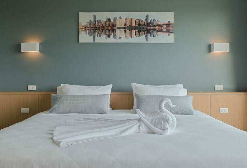 Le Lert Hotel Ratchaburi