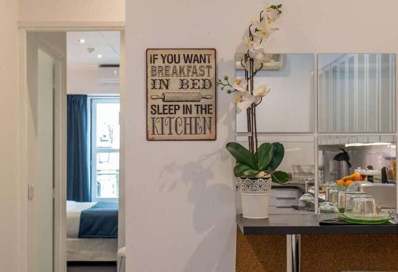 پانسیون Ph Downtown Suites