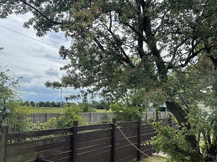 إقامة 2 Bedroom Parkhome In Uddingston, Glasgow