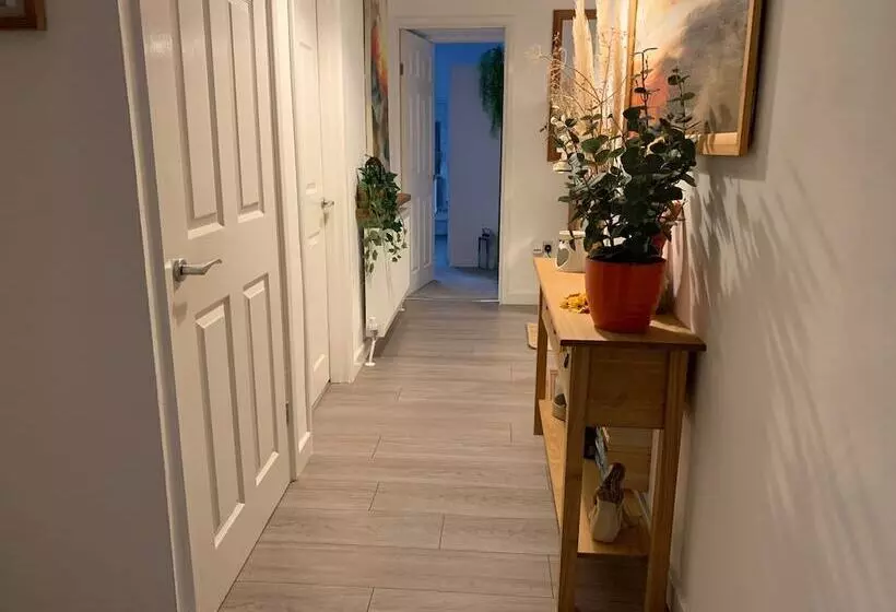 レジデンス Impeccable 3 Bed Bungalow Near Launceston